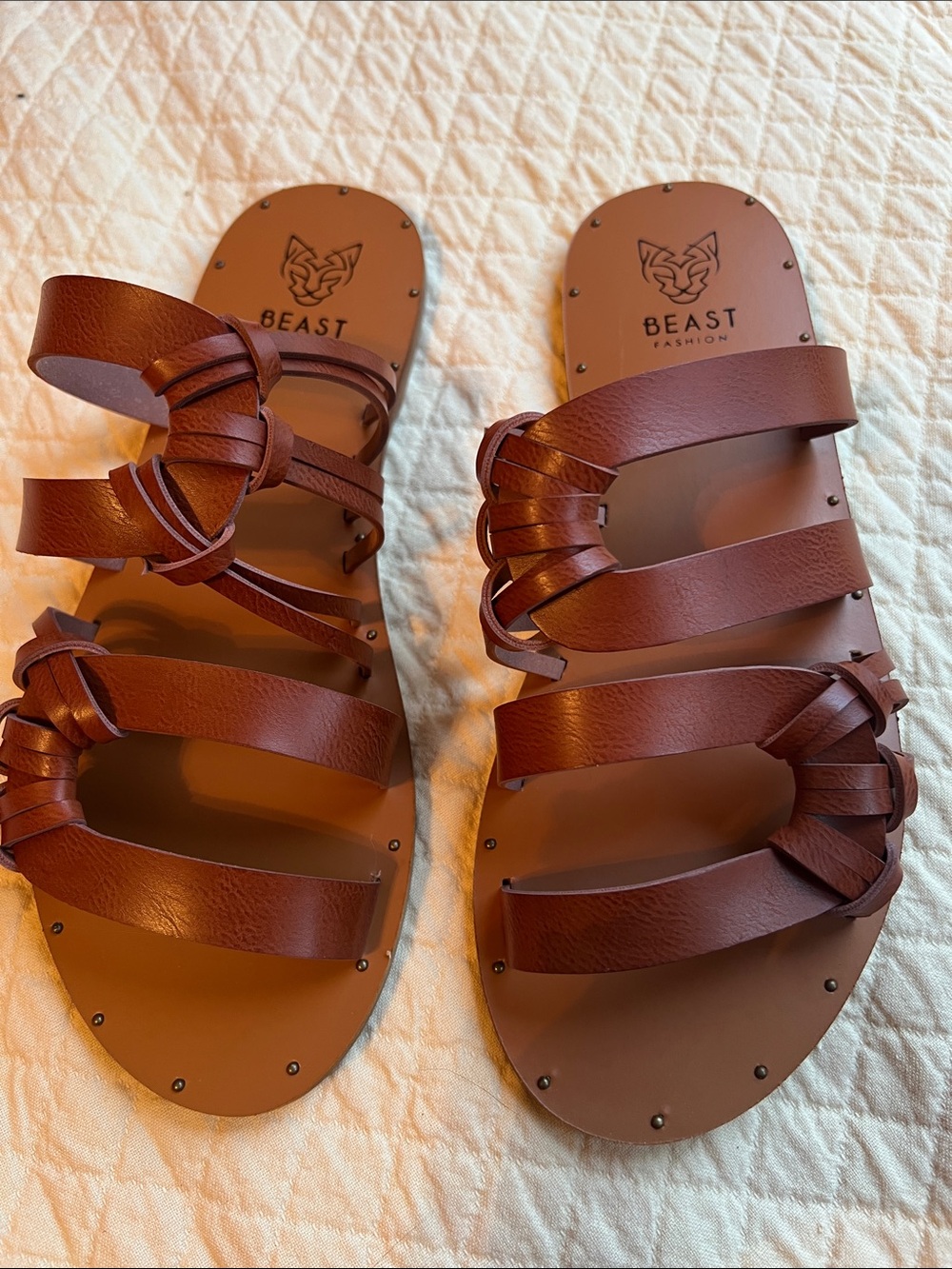 BEAST FASHION Women's Chestnut Multi-Strap Knotted Slide Sandals